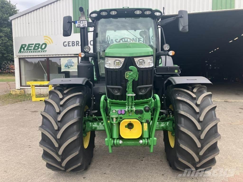 John Deere 6R215 Traktori