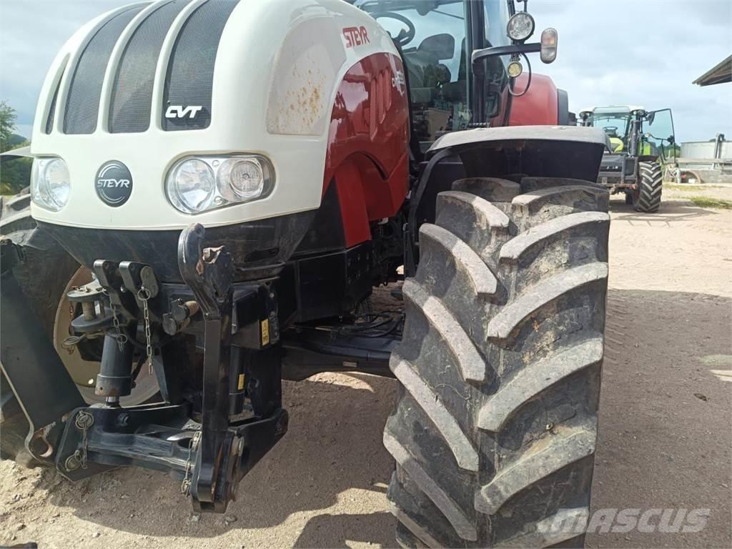 Steyr 6220 CVT Traktori