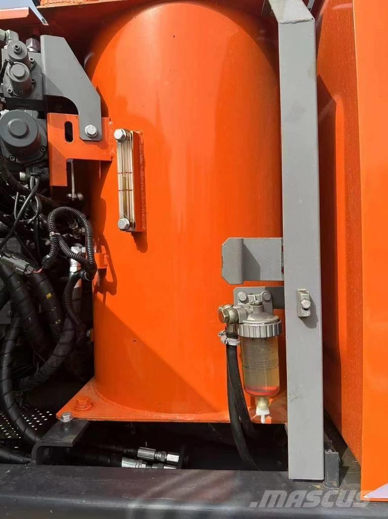 Hitachi 130 Bageri gusjeničari