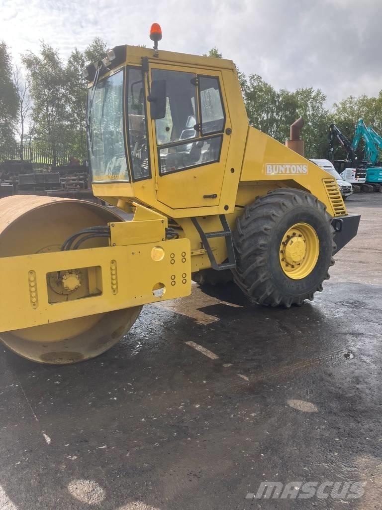 Bomag BW 213 Valjci sa jednim bubnjem