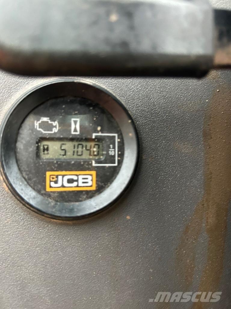 JCB 220X Bageri gusjeničari