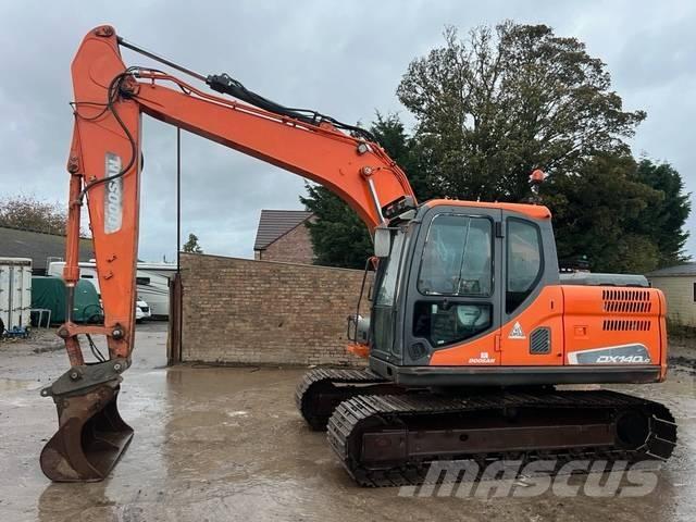 Doosan DX 140 LC-3 Bageri gusjeničari