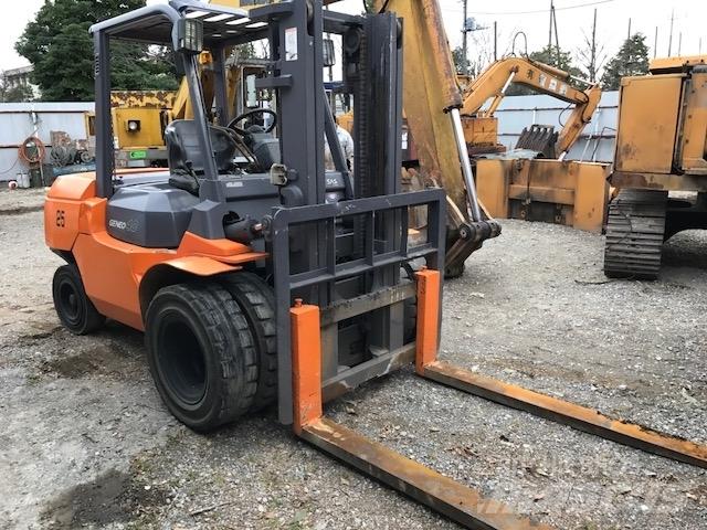 Toyota 7 FD 40 Dizelski viličari