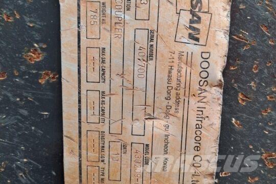 Develon Hitch Mini bageri <7t