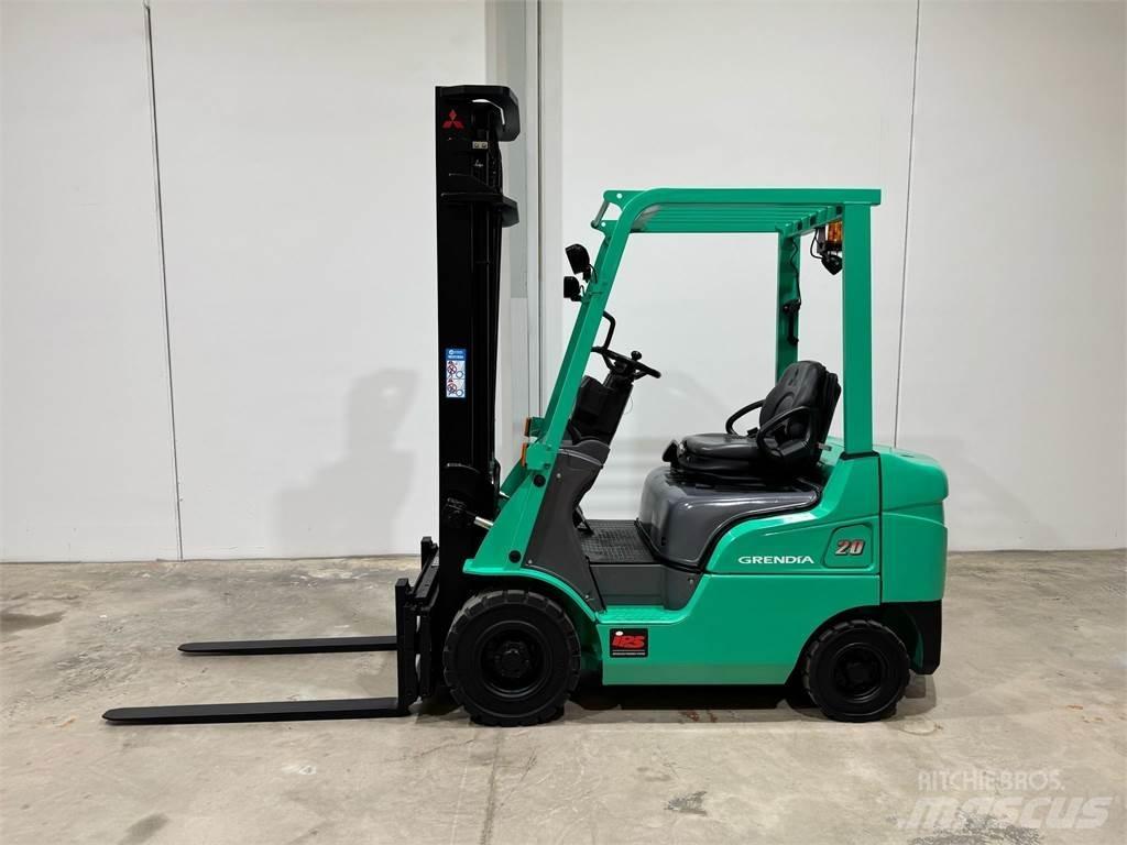 Mitsubishi FD20NT Dizelski viličari
