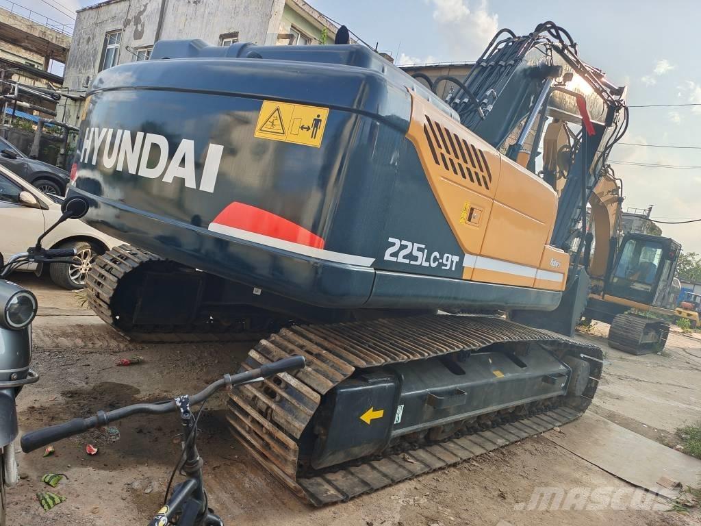 Hyundai 220 LC-9 Bageri gusjeničari