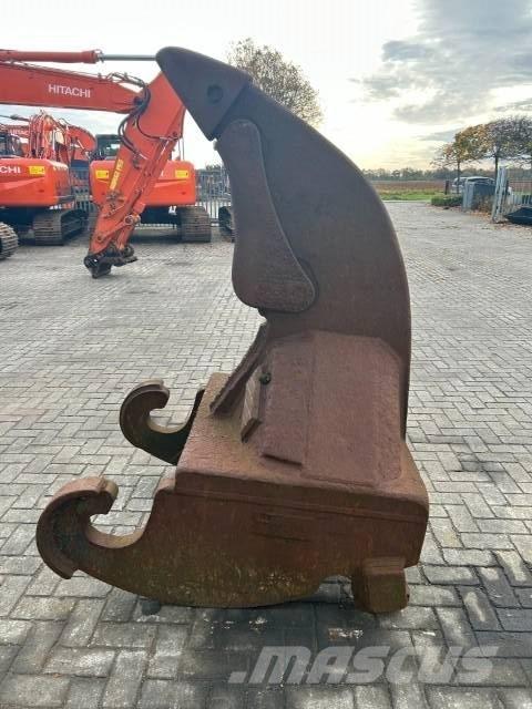 Verachterd CW 70 Skarifikatori