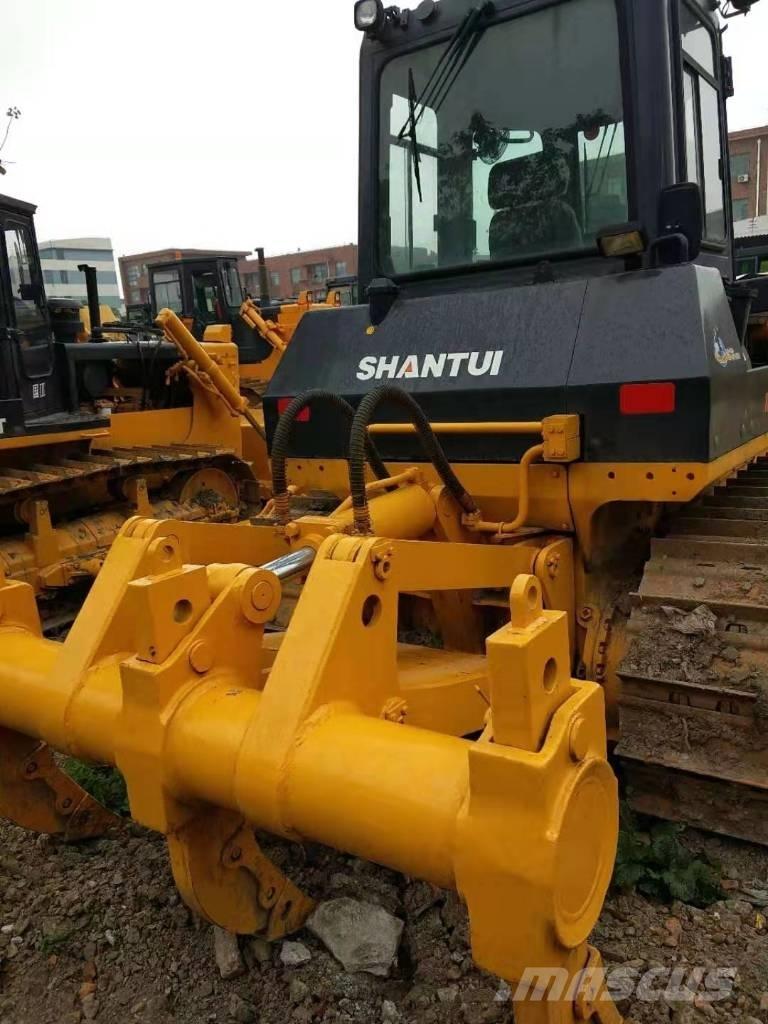Shantui SD16 Buldožeri gusjeničari