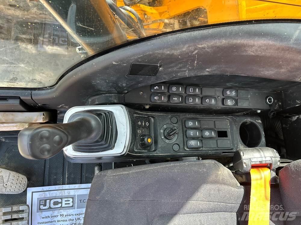 JCB JZ140 Bageri gusjeničari