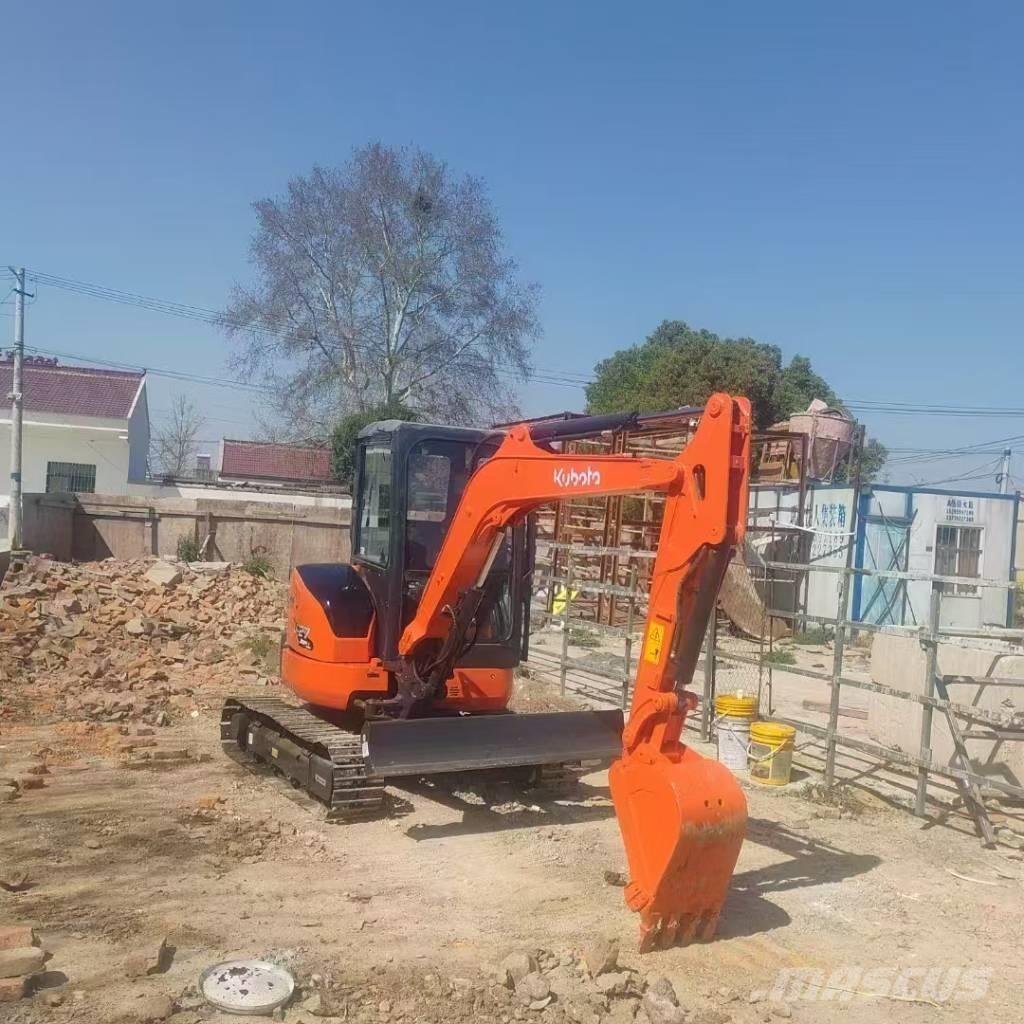Kubota U 27 Mini bageri <7t