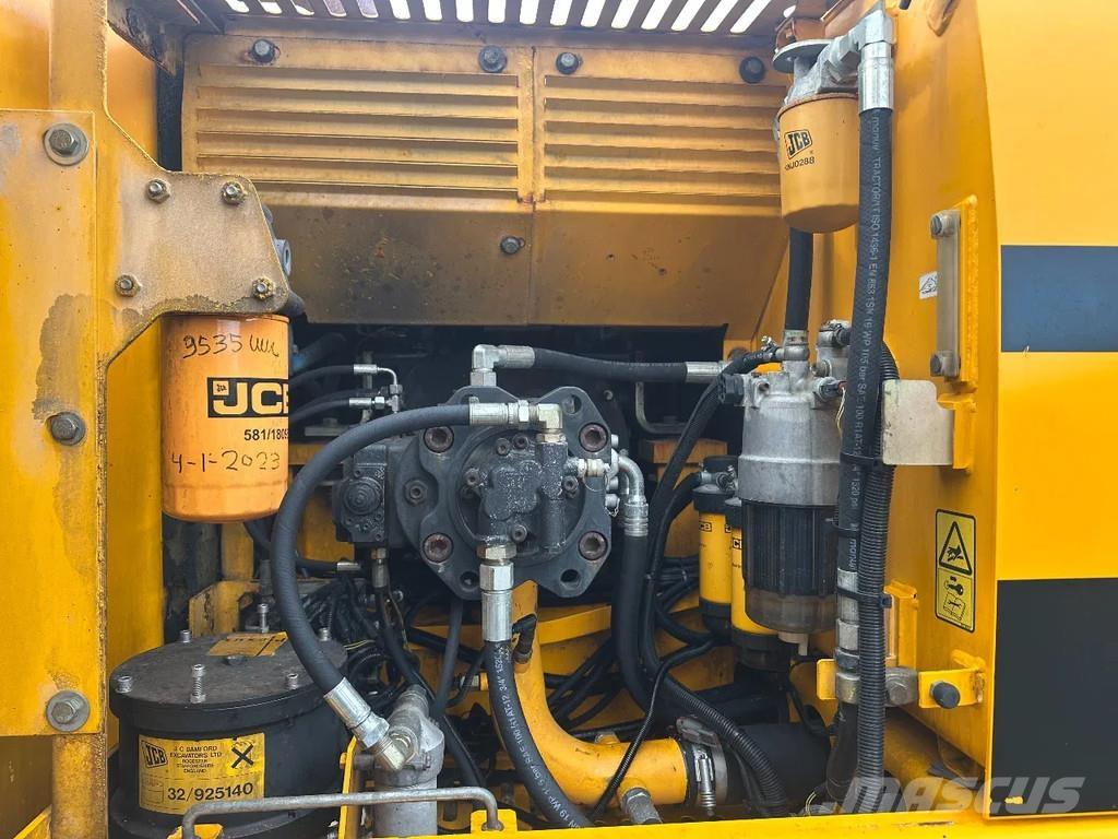 JCB JS220LC Bageri gusjeničari