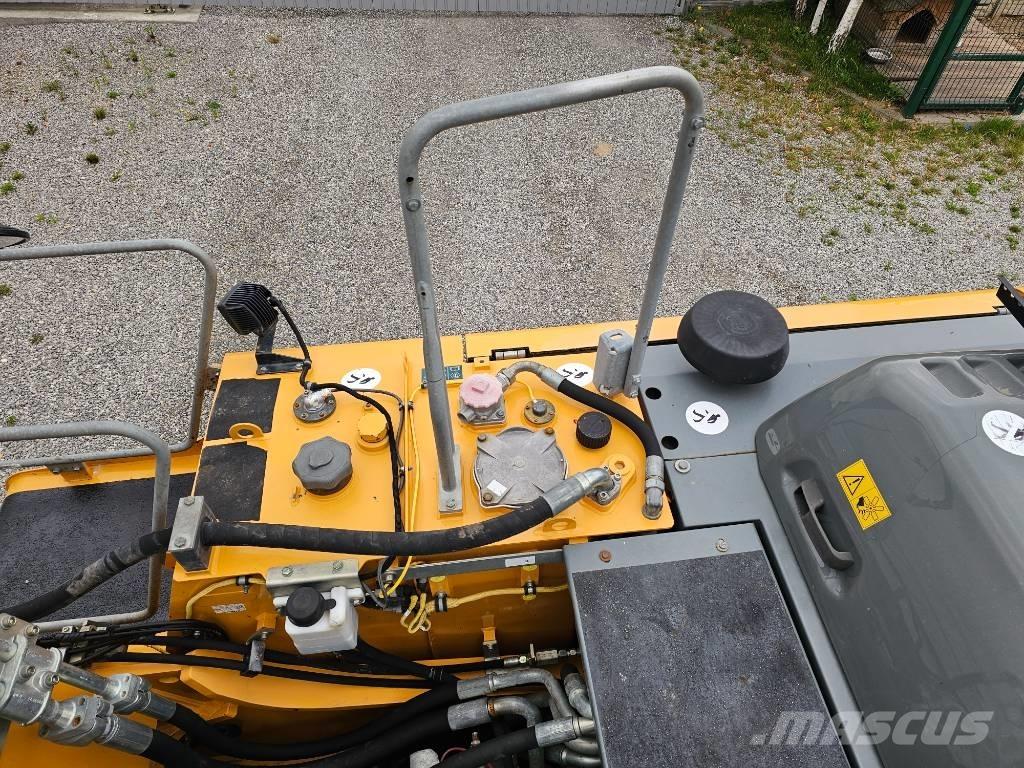 Liebherr R 922 LC Bageri gusjeničari