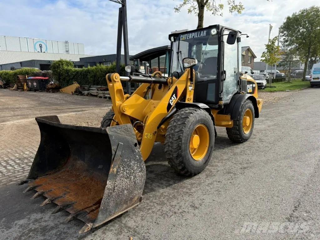 CAT 906H Utovarivači na kotačima