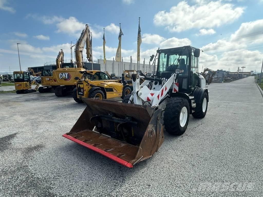 CAT 908 M Utovarivači na kotačima