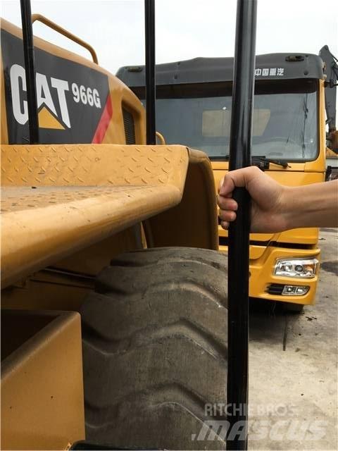 CAT 966G Utovarivači na kotačima