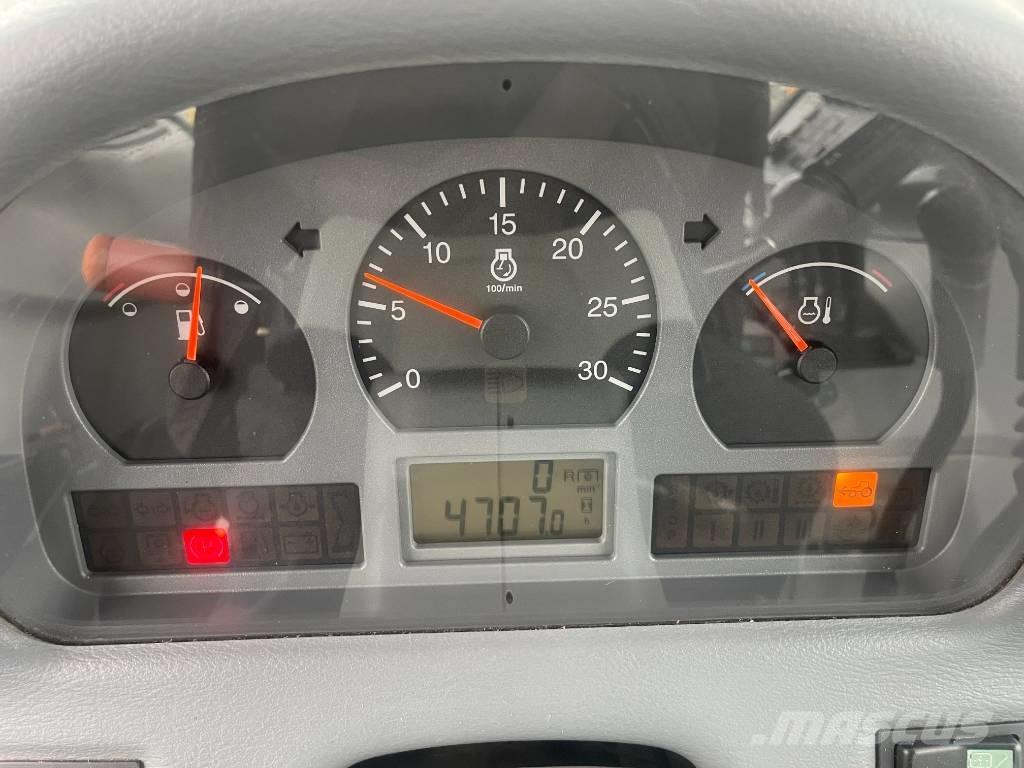 Valtra T 131 Traktori