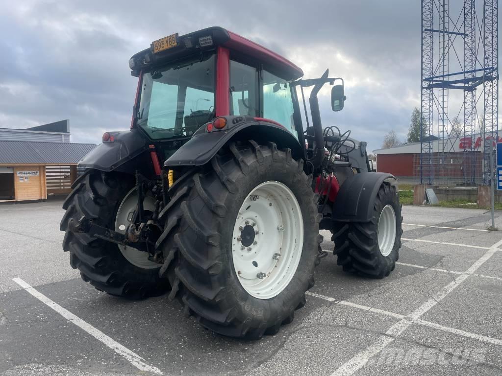 Valtra T 131 Traktori