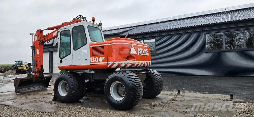 Atlas 1304 Bageri na kotačima