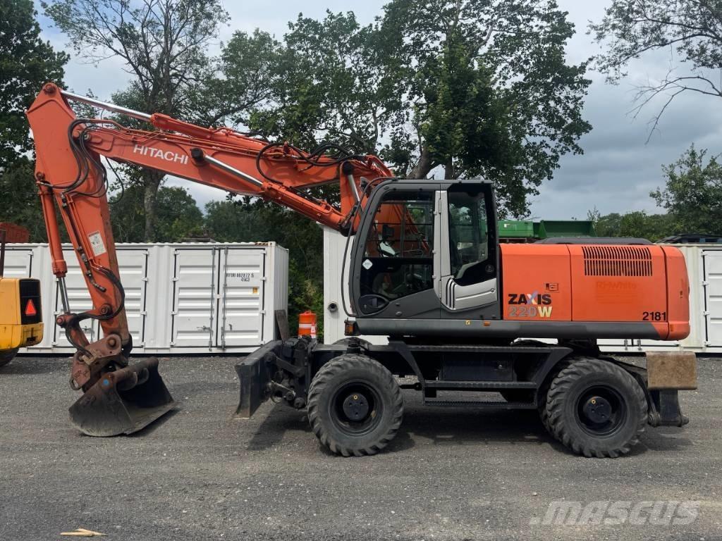 Hitachi ZX 220 W-3 Bageri na kotačima