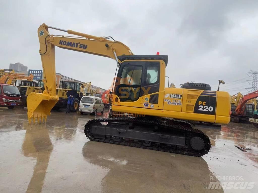 Komatsu PC 220-8 Bageri gusjeničari
