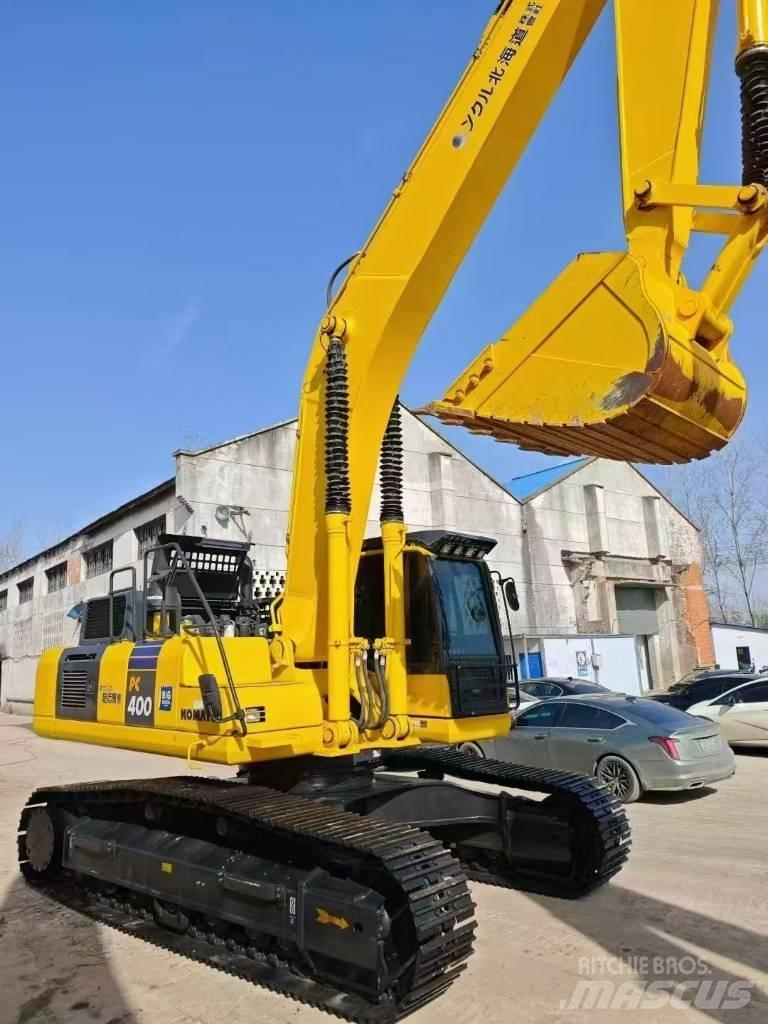Komatsu 400-8 Bageri gusjeničari