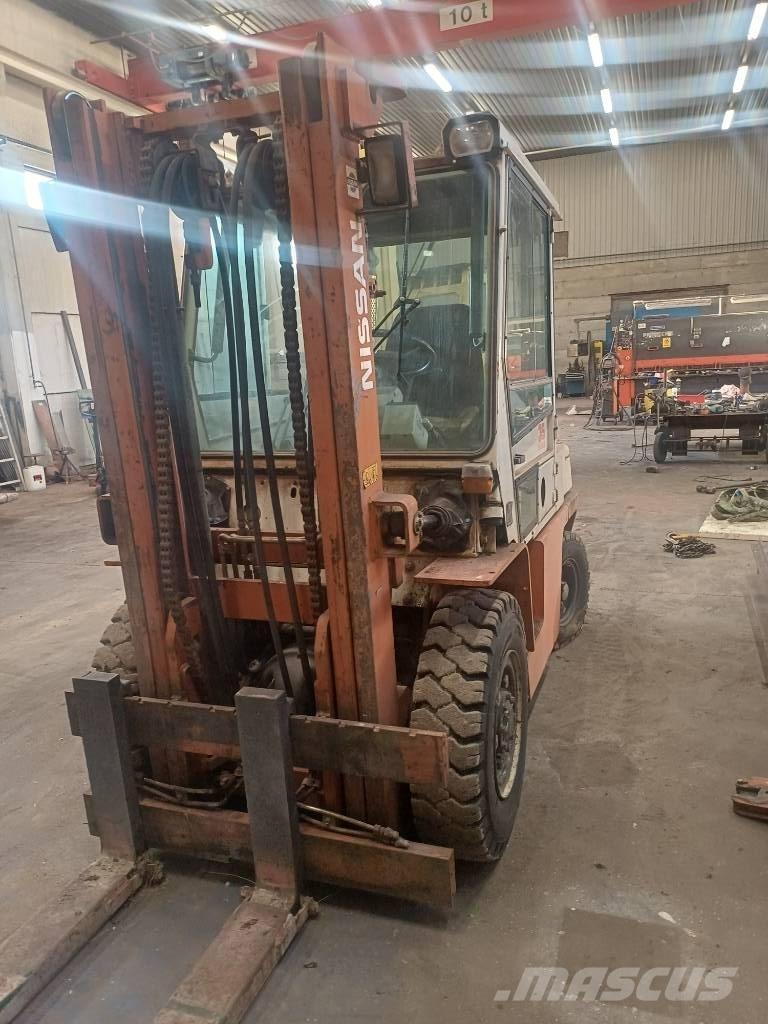 Nissan 33 U Dizelski viličari