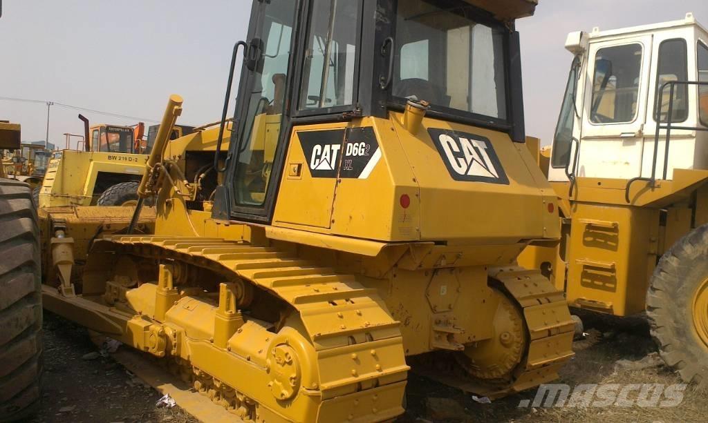 CAT D 6 G LGP II Buldožeri gusjeničari