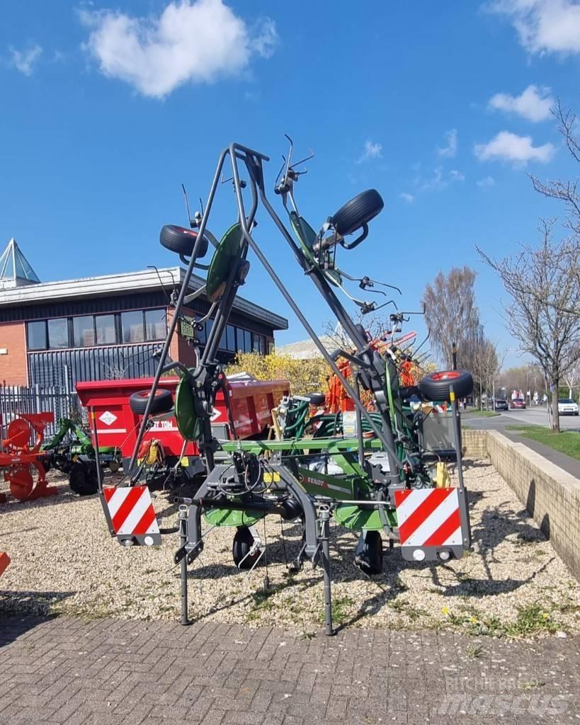 Fendt Lotus 770 Okretači i sakupljači sijena