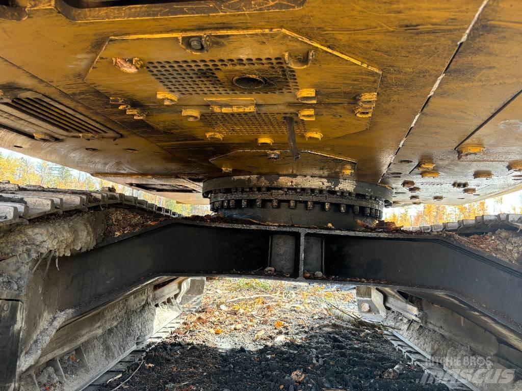 CAT 320 D FM Strojevi za kleščenje grane drveća