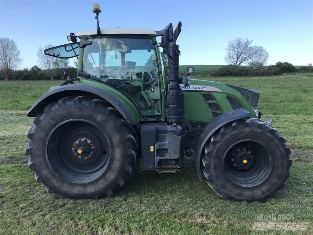 Fendt 724 Vario Traktori
