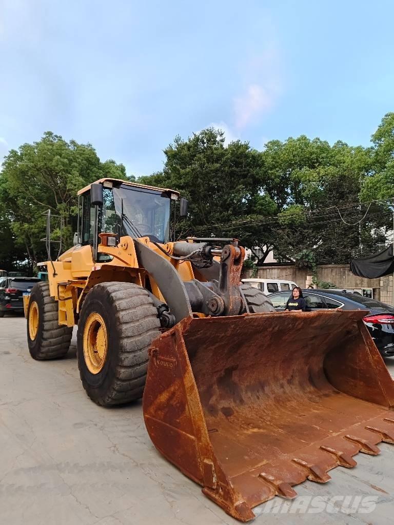 Volvo L 120 Utovarivači na kotačima