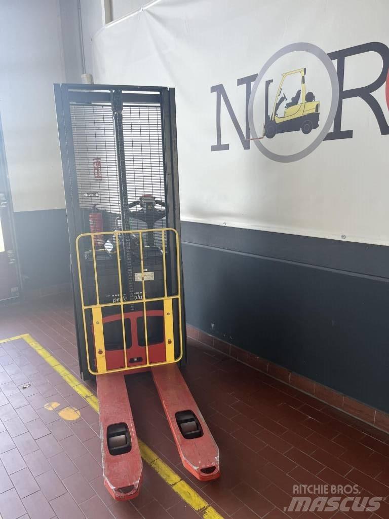Hyster S1.0E Nisko podizni električni viličar