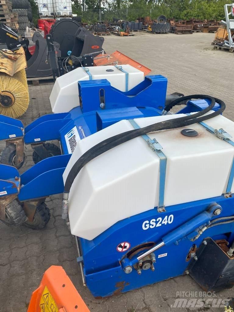  Multi Sweep 2400 mm Strojevi za metenje