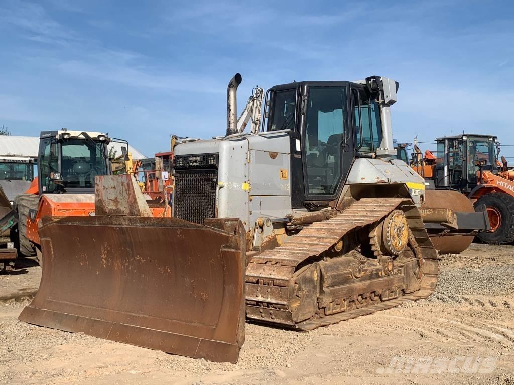 CAT D 6 N Buldožeri gusjeničari
