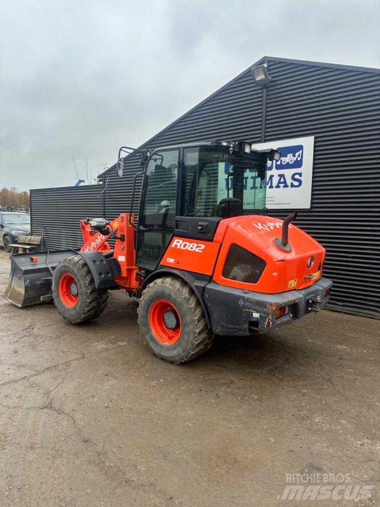 Kubota R 082 Utovarivači na kotačima