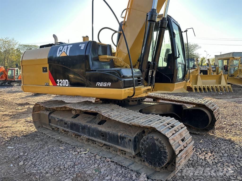 CAT 320DL Bageri gusjeničari