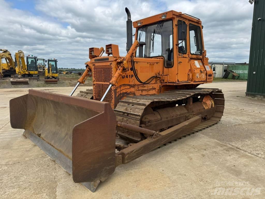 Komatsu D 41 P-3 Buldožeri gusjeničari