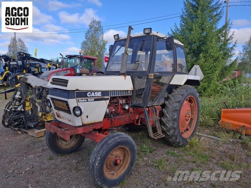 CASE 1490 Traktori