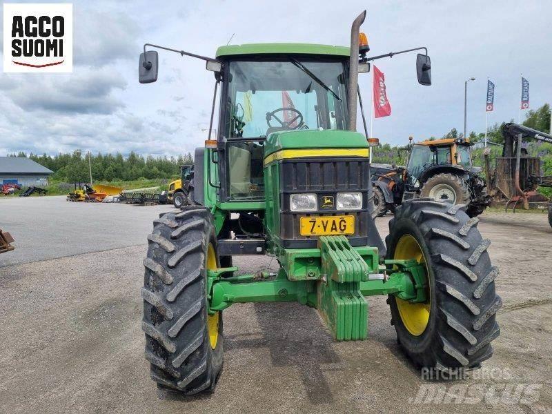 John Deere 6610 Traktori