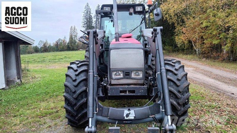 Valtra 6850 Traktori