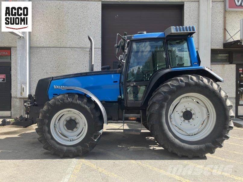 Valtra 8050 MEGA Traktori