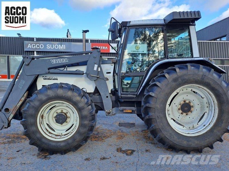 Valtra 8400 Traktori