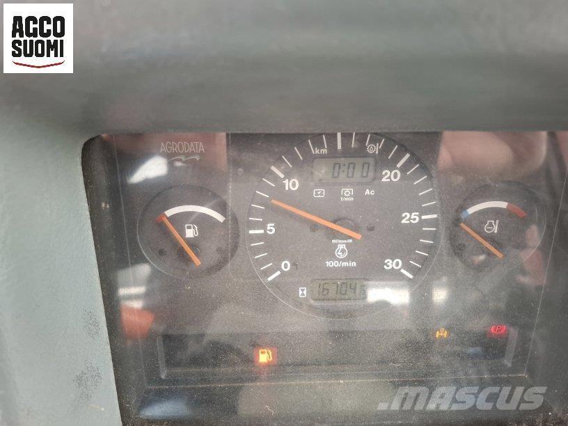 Valtra 8550 HT Traktori