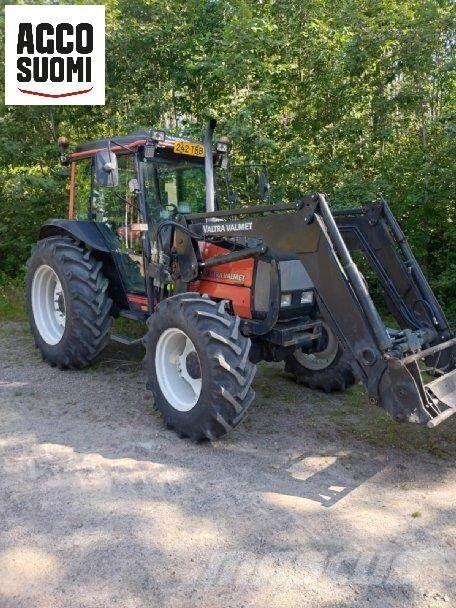 Valtra 900 Traktori