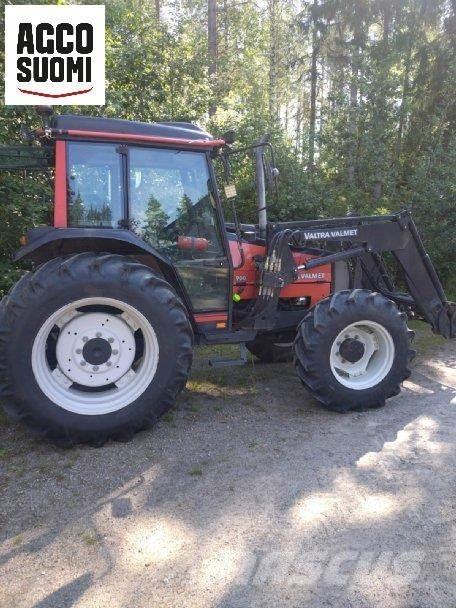Valtra 900 Traktori