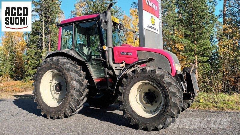 Valtra A92 Traktori