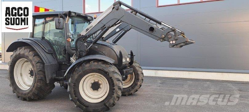 Valtra N121 HITECH Traktori