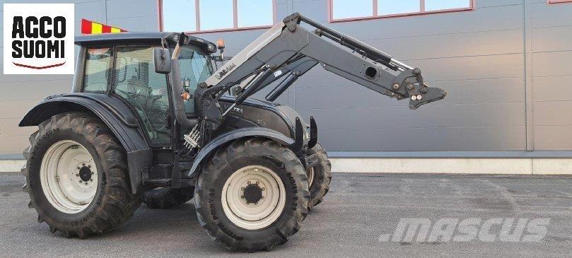 Valtra N121 HITECH Traktori