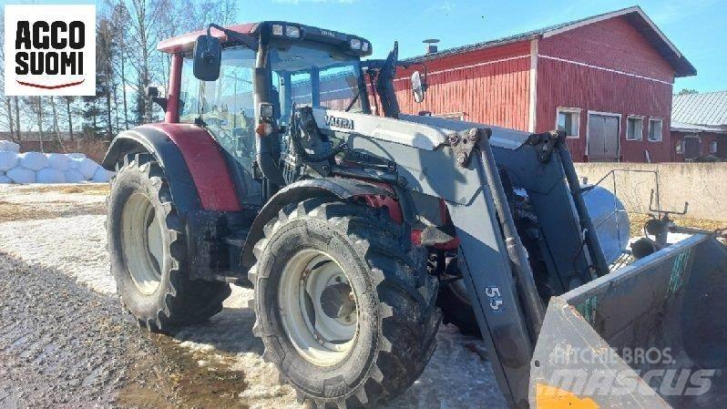 Valtra N122D Traktori