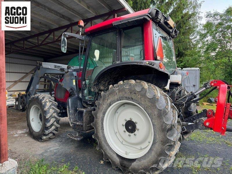 Valtra N92 Traktori